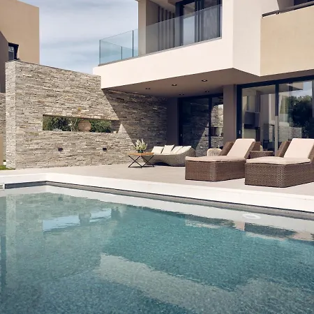 ヴィラ Aguacate Meliti With Heated Private Swimming Pool チィリヴィ