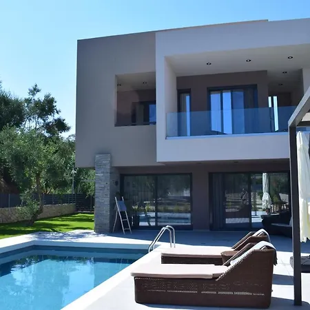 ヴィラ Aguacate Meliti With Heated Private Swimming Pool チィリヴィ