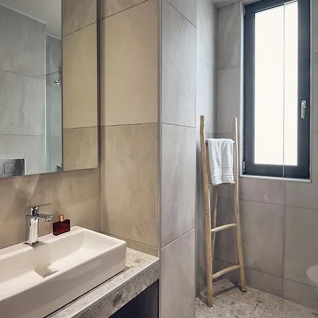 ヴィラ Aguacate Meliti With Heated Private Swimming Pool チィリヴィ