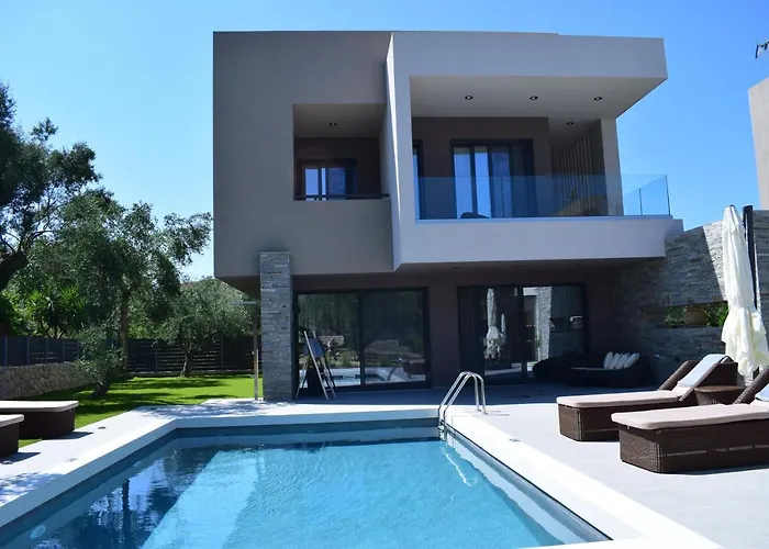 Aguacate Meliti With Heated Private Swimming Pool Βίλα Τσιλιβί