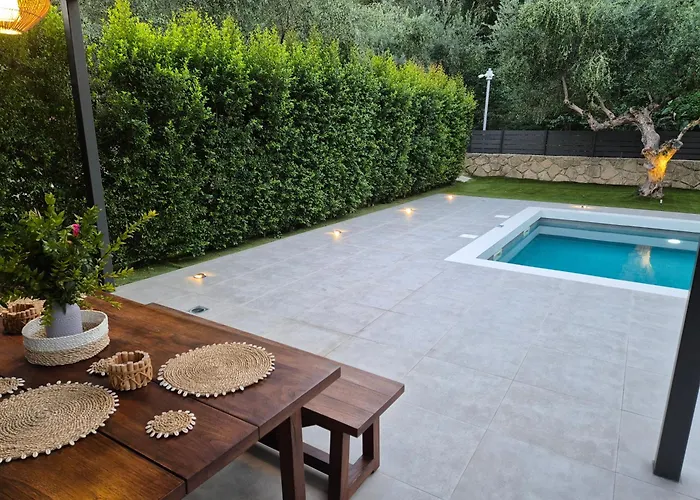 Βίλα Aguacate Meliti With Heated Private Swimming Pool Τσιλιβί