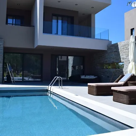 Aguacate Meliti With Heated Private Swimming Pool